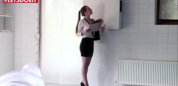  Amateur Czech teen girlfriend hardcore action in a sauna (Alexis Crystal)
